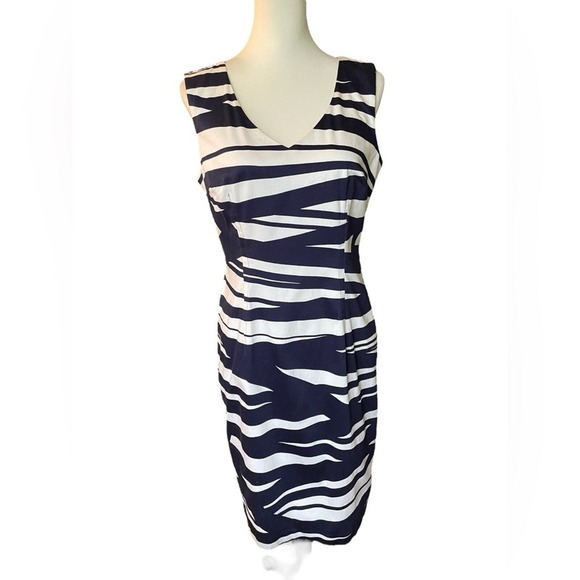 Nine West Ivory & Navy Blue Graphic Line Stretch Cotton V-neck Sheath Dress,Sz 8 - Picture 2 of 9